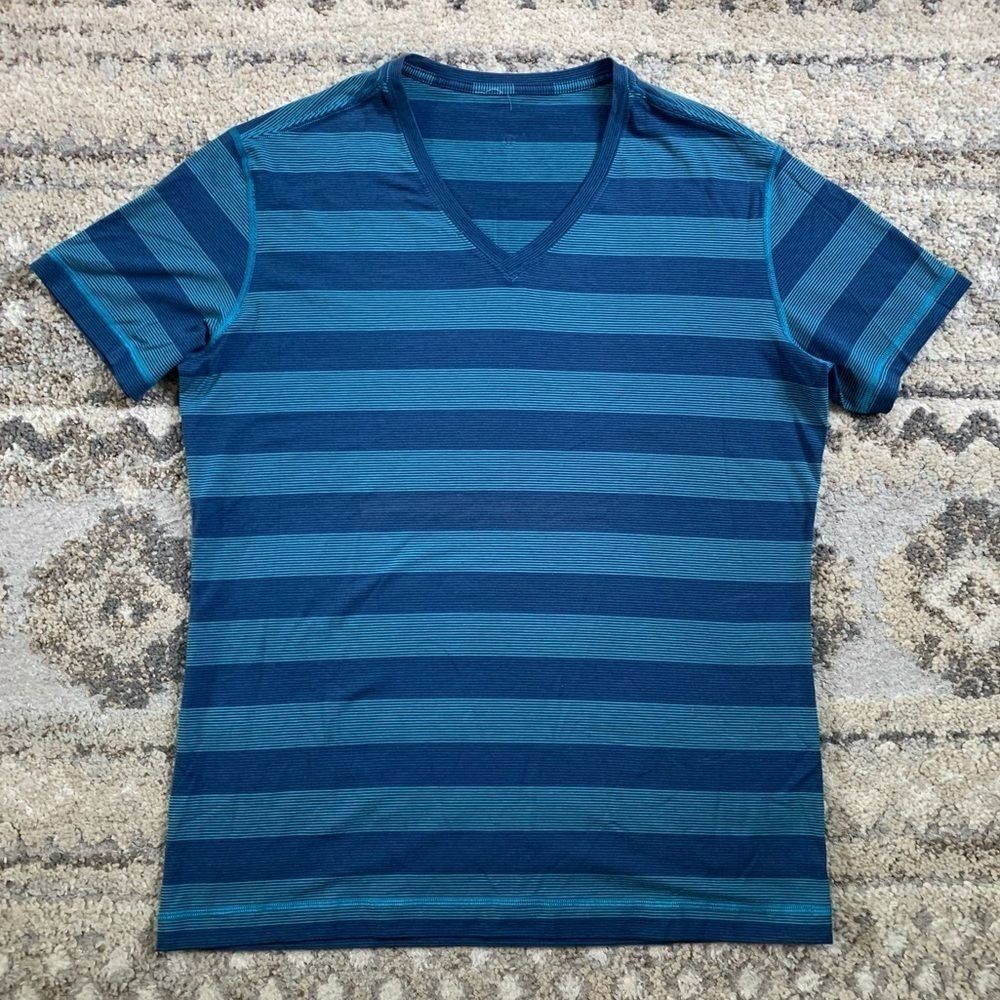 Lululemon Blue Striped V-Neck Shirt XL